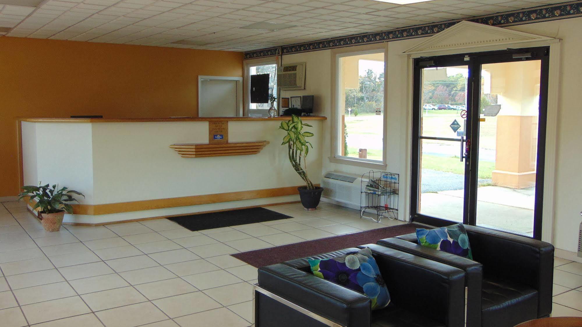 Econo Lodge Marmora Exterior foto