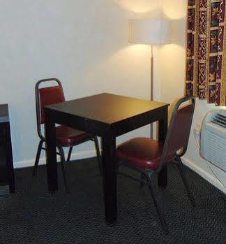 Econo Lodge Marmora Exterior foto